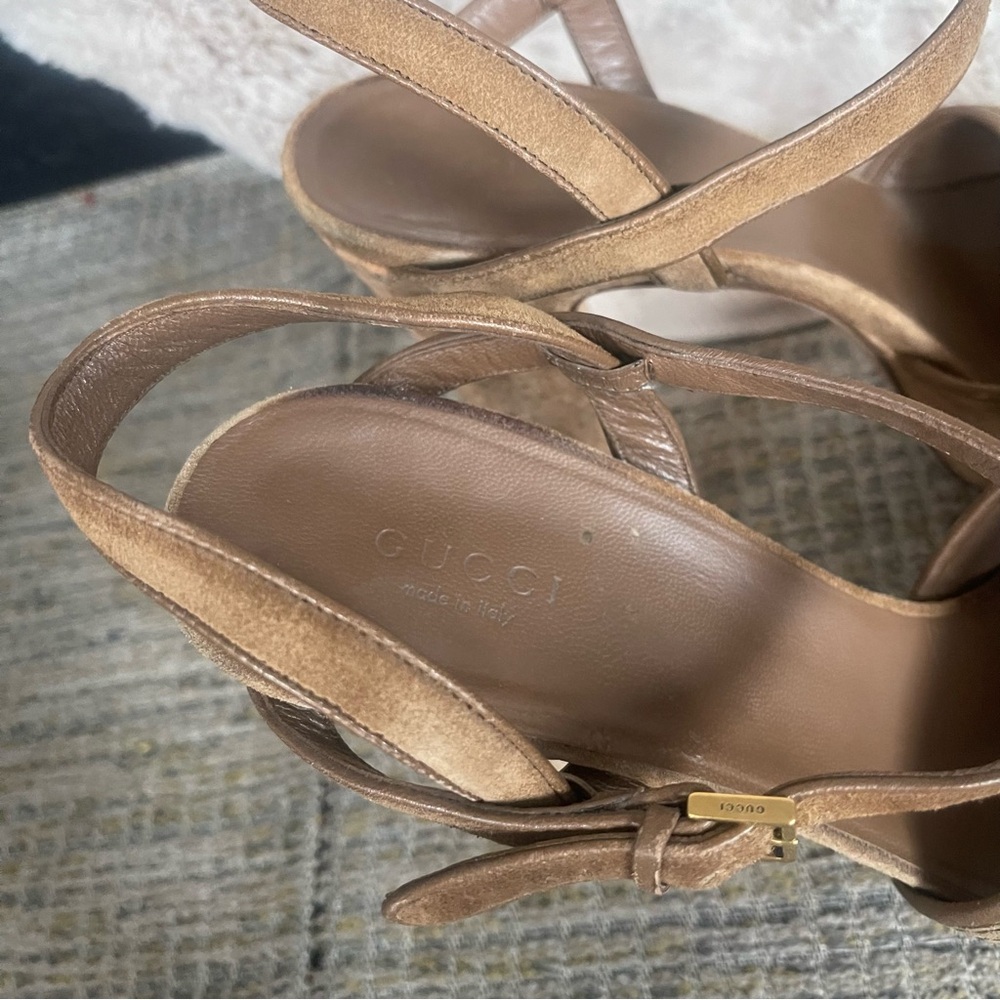 Gucci Platform 70’s Style Suede Platform Sandals - Picture 3 of 13